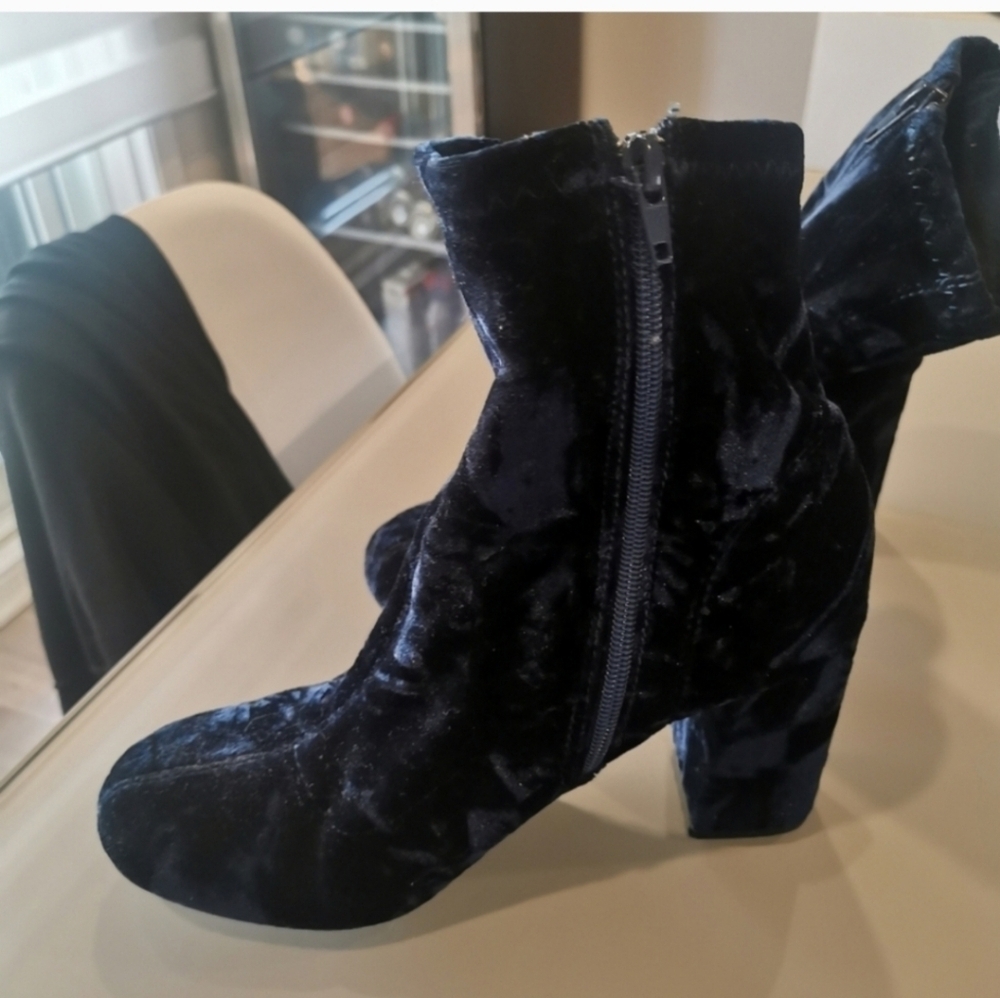 MIA Vicky Blue Velvet Ankle Boots | Block Heel | Size 9 - Picture 3 of 5